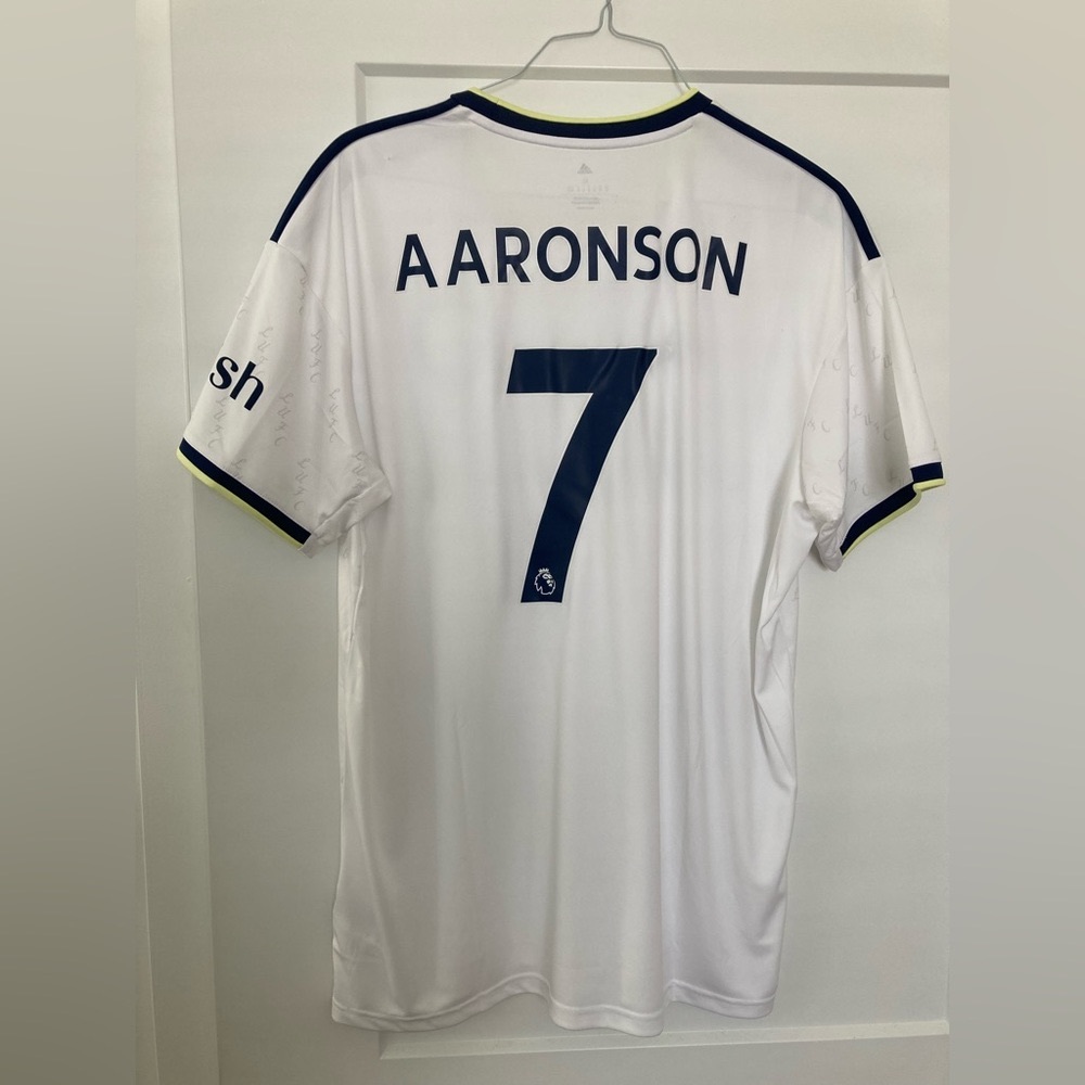 Adidas Leeds United Home Kit #7 Brenden Aaronson. Size XL. Not a fake.
